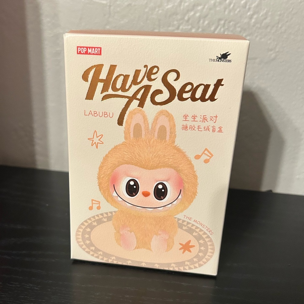 Unopened Pop Mart Have A Seat Labubu - Sisi